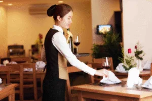 phạt tiền nhân viên