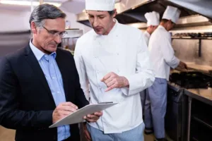 SOP Xử Lý Khủng Hoảng Kinh Nghiệm Vàng Để Bảo Vệ Thương Hiệu Nhà Hàng